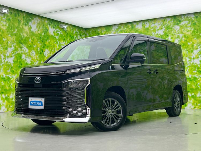 ヴォクシー1.8 ハイブリッド S-Z E-Four 4WD