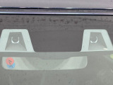 【スズキ セーフティサポート】走行中に前方の車両等を認識し、衝突しそうな時は警報とブレーキで衝突回避と被害軽減をアシスト。より安全にドライブをお楽しみいただけます。