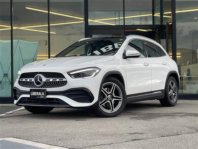 GLAクラスGLA200d 4マチック AMGライン 4WD4WD サンルーフ