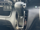 【 シフト 】シフトも操作しやすく快適なドライブを楽しんでいただけます♪