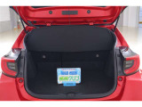 通常使用状態の荷物スペースです。トノカバーが付いているので荷物も隠れて便利です!