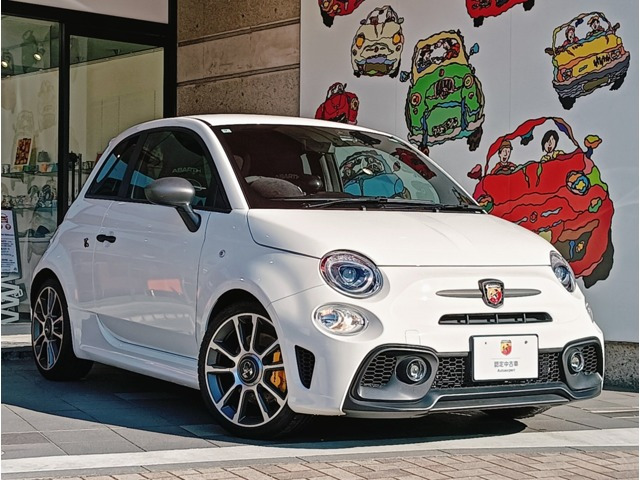 アバルト695ツーリズモ