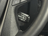 【レーダークルーズコントロール】従来のクルコンの機能に加え、先行車に接近すると、安全な車間距離を保ちながら先行車の車速に合わせ追従するシステム。