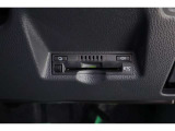 ETC車載器を装備していますので、高速道路の料金所をスムーズに通過。料金もお得になる場合があります。