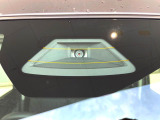 【スマートブレーキサポート】走行中に前方の車両等を認識し、衝突しそうな時は警報とブレーキで衝突回避と被害軽減をアシスト。より安全にドライブをお楽しみいただけます。