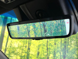 【デジタルインナーミラー】カメラが撮影した車両後方の映像をルームミラー内に表示。クリアな視界で状況の確認が可能です!※ドラレコ機能ご利用には別途SDカードをご用意いただく場合があります。