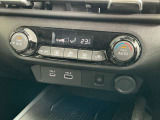 オートエアコン付きなので、温度を設定するだけで車内を快適にしてくれます!