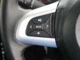 ステアリングスイッチ(左側、オーディオ操作)