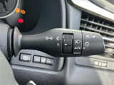 【オートライト(AUTO)】外の明るさをシステムが感知して、自動でヘッドライトが点灯します!ヘッドライトをつけ忘れを防ぐ便利機能です。