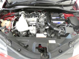 【エンジンルーム】  内外装だけでなくこちらもクリーニング済み☆  もちろん故障箇所、要修理箇所などございません!  納車までにもう1度しっかり点検いたしますので、安心してお乗りいただけると思います♪