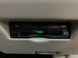 ETCを装備しています☆有料道路の料金所をノンストップで通過できてとても便利です☆高速道路のETC割引なども使えるのであるに越したことはない機能です!