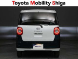 リヤのコンビネーションランプは後続車からも確認しやすいデザインです。