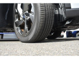 225/55R18インチタイヤを装着