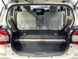 シートを倒すと広々とした荷物スペースに☆
