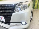 【LEDヘッドライト】悪天候や夜間走行時も良好な視界を確保し安心して運転できる高輝度LEDヘッドライトを装備!点灯速度が早く、消費電力も抑えられています。
