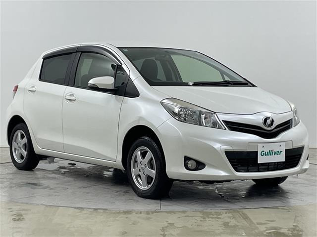 ヴィッツ1.3 F スマイルエディション 4WD4WD 修復歴無し