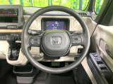 ステアリングも使用感が少なく、きれいな状態となっております♪