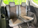 3列目シートはもちろん状態良好☆大人でもゆったりと座って頂けますので、大人数でのお出かけもラクラクです♪ご家族で、気の知れた仲間で、ドライブに行くのが楽しみですね♪