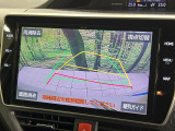 【バックカメラ】駐車時に後方がリアルタイム映像で確認できます。大型商業施設や立体駐車場での駐車時や、夜間のバック時に大活躍!運転スキルに関わらず、今や必須となった装備のひとつです!