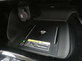 スマホを置いている状態で充電も可能♪