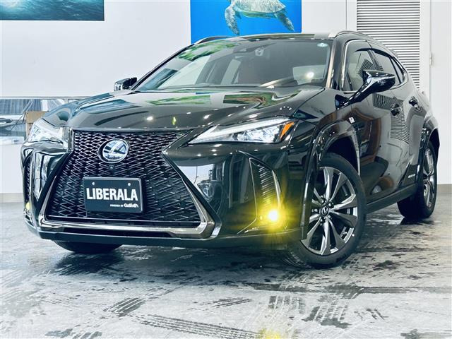 UX250h Fスポーツ 4WD本革シート