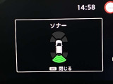 障害物を感知し知らせてくれるので安心です♪