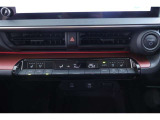 オートエアコンを採用しています。エアコンは温度設定が0.5度刻みで設定が出来ますので、快適な車内空間を実現できます!シートヒーターとベンチュレーション機能も付いてます♪