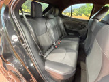 後部座席も気になるようなキズ・汚れやへたり等、大きなダメージはなく、良好な状態です。