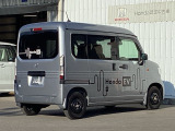 バックカメラが付いているのでバックでの車庫入れも安心です。