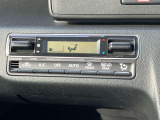 フルオートエアコンなので車内の室温管理はラクラクです☆