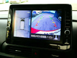 周囲の状況が分かるアラウンドビューモニター搭載。苦手な縦列駐車もこれがあれば安心ですね。