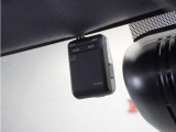 ◆ドライブレコーダー◆映像・音声などを記録する自動車用の装置です。 もしもの事故の際の記録はもちろん、旅行の際の思い出としてドライブの映像を楽しむことができます。
