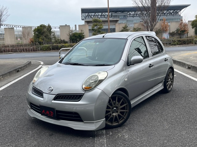 マーチ1.2 12S運転席レカロシート