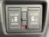 【両側パワースライドドア】スマートキーや運転席のスイッチで後席両側スライドドアの開閉が可能♪電動だから力を入れてドアを開ける必要が無く、小さなお子様でも簡単に開け閉めでき快適です♪