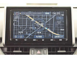 【純正ナビ】人気の純正ナビを装備しております。ナビの使いやすさはもちろん、オーディオ機能も充実!キャンプや旅行はもちろん、通勤や買い物など普段のドライブも楽しくなるはず