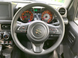 ステアリングも使用感が少なく、きれいな状態となっております♪