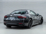 GranTurismo Modena 490馬力(カタログ値)純正OP総額:920,000円 20-21インチペガソグロッシーブラックホイール・スポーツデザインパッケージ・リアプライバシーガラス