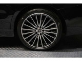 メルセデスの認定中古車「サーティファイドカー」では、万一お車が故障した場合も、ご購入後1年間もしくは2年間※は走行距離にかかわらずメルセデス・ベンツ正規サービスネットワークで無料修理いたします