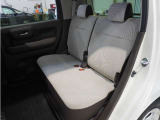 【セカンドシート】ゆったり快適に座っていただけますので、楽しくドライブに参加できます。