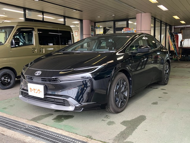 プリウス 2.0 Z （6AA-MXWH60）