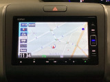 ナビゲーションはフルセグTV、インターナビ対応のGathers純正メモリーナビを搭載しています。Bluetoothオーディオ機能がありますので、スマートフォンなどの音楽も再生できます。