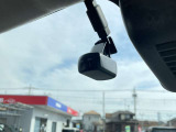 前後にドライブレコーダー装備です!もしもの時やあおり運転の証拠映像は自分の身を守る為にも必要ですね!
