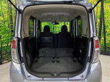 後席を格納すると、これだけの広さが!シーンに合わせたシートアレンジで、大きな荷物も積むことが出来ます♪