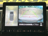 【マルチアラウンドモニター】専用のカメラにより、上から見下ろしたような視点で360度クルマの周囲を確認することができます☆死角部分も確認しやすく、狭い場所での切り返しや駐車もスムーズに行えます。