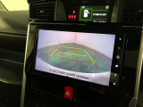 嬉しい純正フルセグナビ、バックカメラやドラレコも付いているので後方確認できるので安心ですね(^^♪