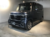 N-BOXカスタムが入庫しました。豊富な在庫の中からお客様にピッタリの1台をお選びください。