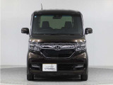 ◆車線維持支援システム(LKAS)◆システムが車線を検知し車が車線の中央付近を維持して走行するようにステアリング操作を支援します。