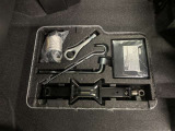 もしもの時に安心な工具やジャッキ、パンク修理キットがあります。