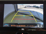 バックガイドモニターで、後方を確認しながら安心して駐車することができます。運転初心者も熟練者も必須の機能ですよ!