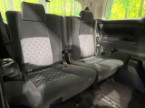 3列目シートはもちろん状態良好☆大人でもゆったりと座って頂けますので、大人数でのお出かけもラクラクです♪ご家族で、気の知れた仲間で、ドライブに行くのが楽しみですね♪